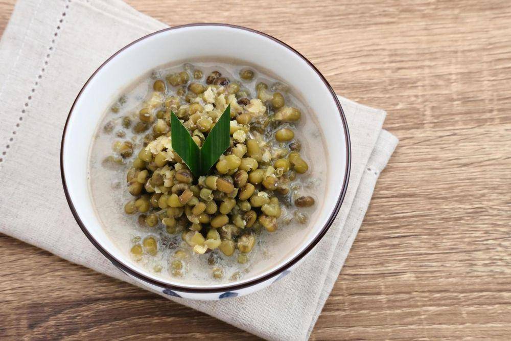 bubur kacang hijau (vecteezy.com/Tyas Indayanti)