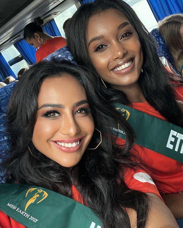 Potret Karina Fariza Basrewan bersama Finalis Miss Earth 2022 (Instagram.com/karinabasrewan)