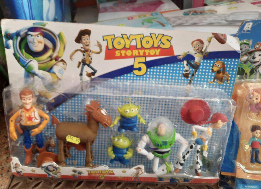 potret lucu benda tiruan terinspirasi Toy Story (reddit.com/Naive_Difference_250)