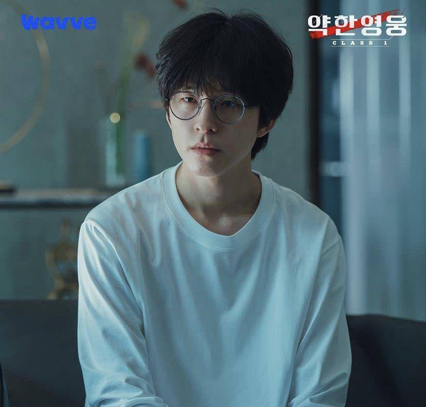 Hong Kyung di drama Weak Hero Class 1 (instagram.com/wavve.official)