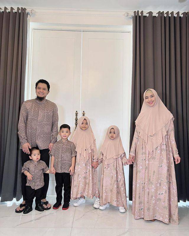 keluarga Oki Setiana Dewi (instagram.com/okisetianadewi)