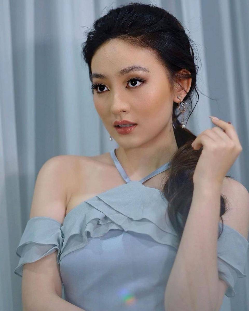 Natasha Wilona (instagram.com/natashawilona12/)