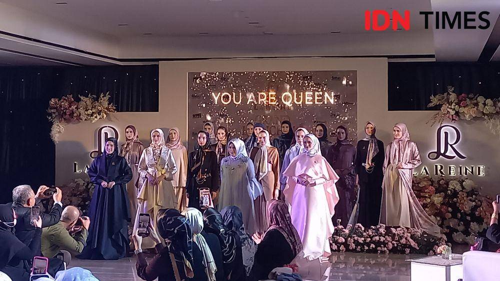 Grand Launching LaReine: Lumiere dan Kralice Collection, Senin (21/11/2022). (IDN Times/Aprodithe Kyrie)