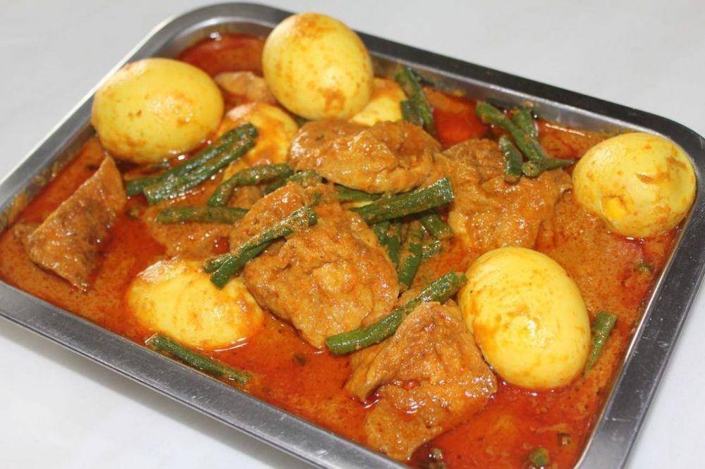 Gulai tahu dan telur (instagram.com/sing_nie)