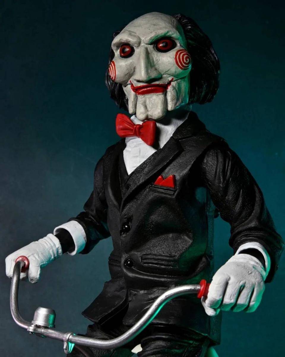 Action figure NECA (instagram.com/necaofficial)