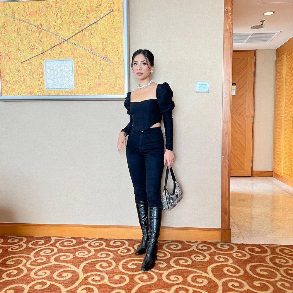 ide outfit monokrom ala Abel Cantika (instagram.com/abellyc)