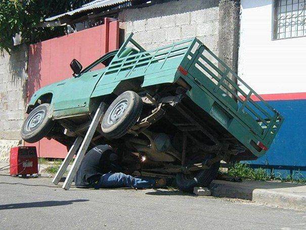 bukti cowok umurnya lebih pendek dari cewek (twitter.com/mideysmith)