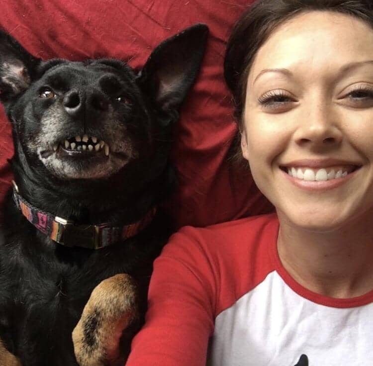 potret selfie gemas bersama hewan peliharaan (reddit.com/user/rosecharise)