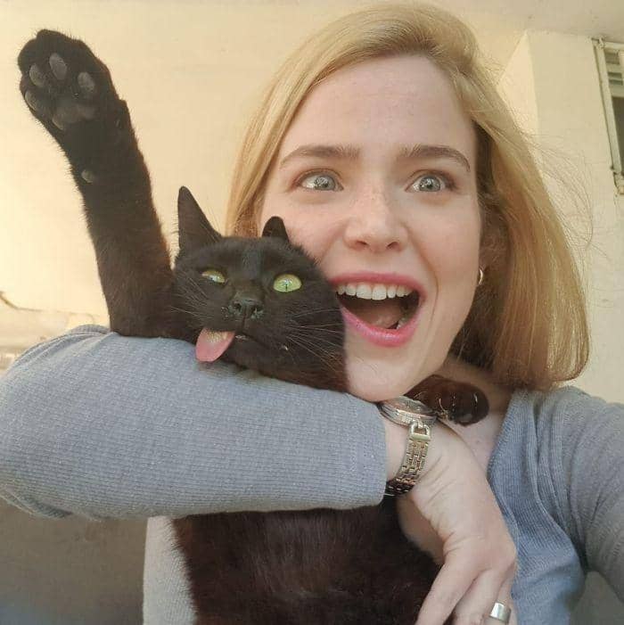 potret selfie gemas bersama hewan peliharaan (reddit.com/user/Miraster)