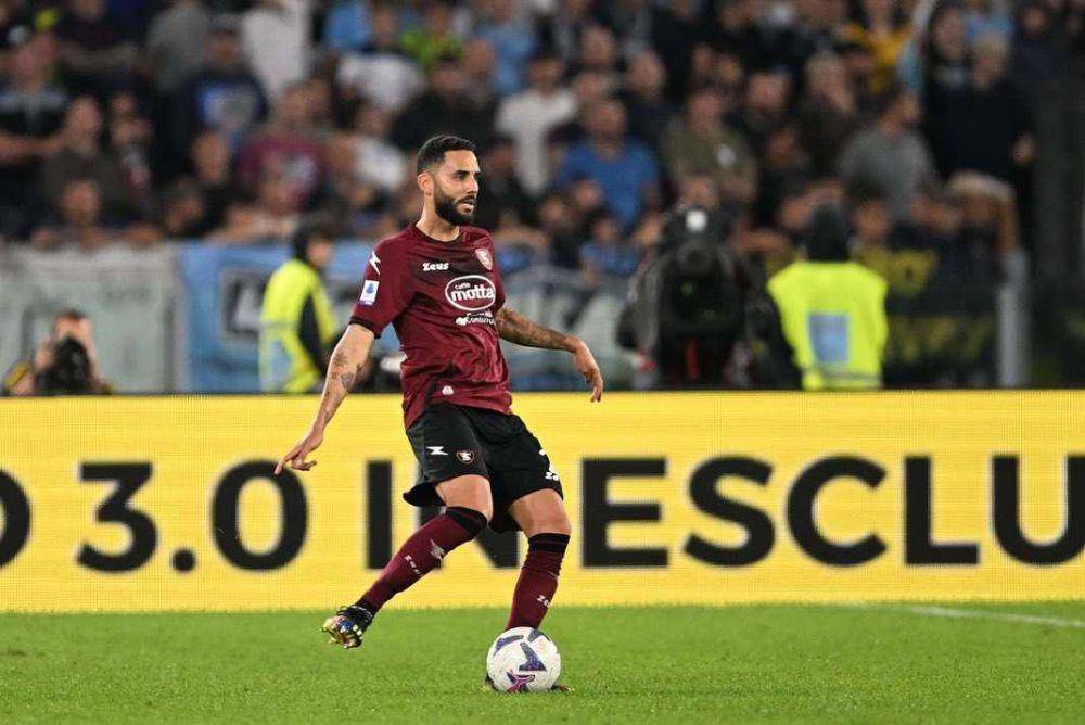 potret Bronn, Salernitana (instagram.com/dylanbronnofficiel)