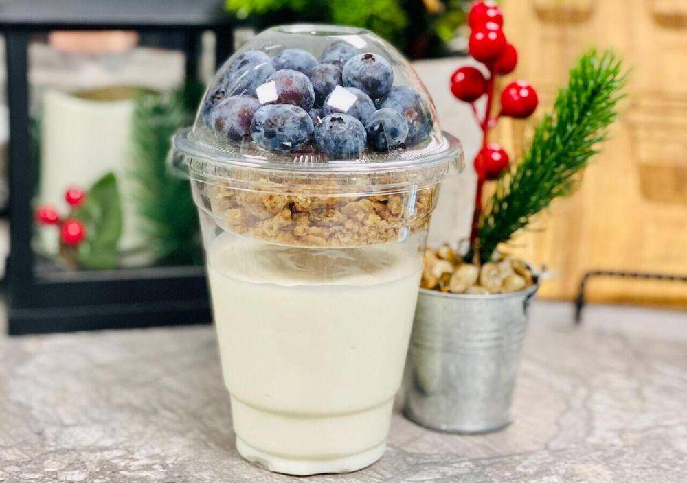 ilustrasi yoghurt cereal (pexels.com/Jared Kaeb)