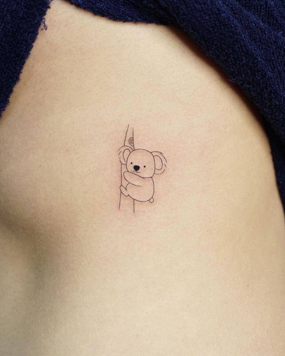 potret tato minimalis (instagram.com/ziv_tattooer)