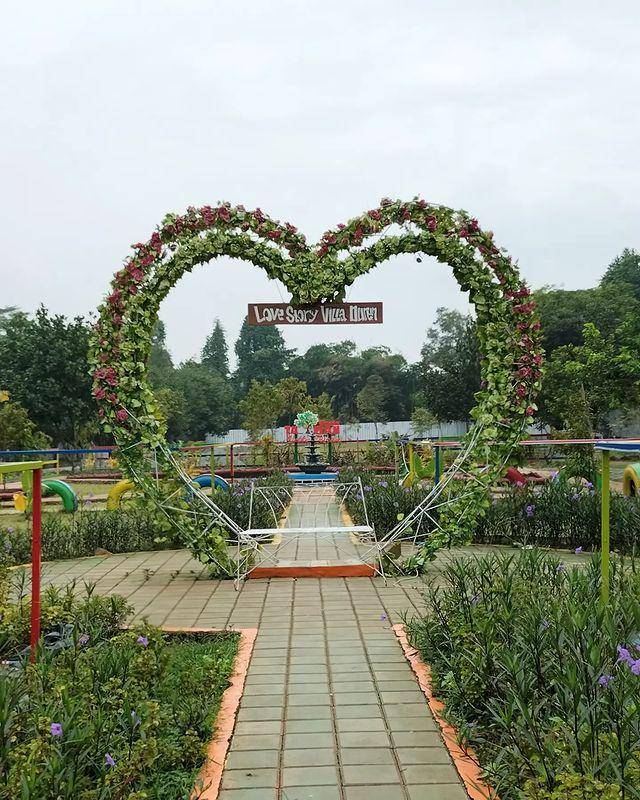Taman Wisata Villa Duren (Instagram.com/villa_duren_kp_cisaat)