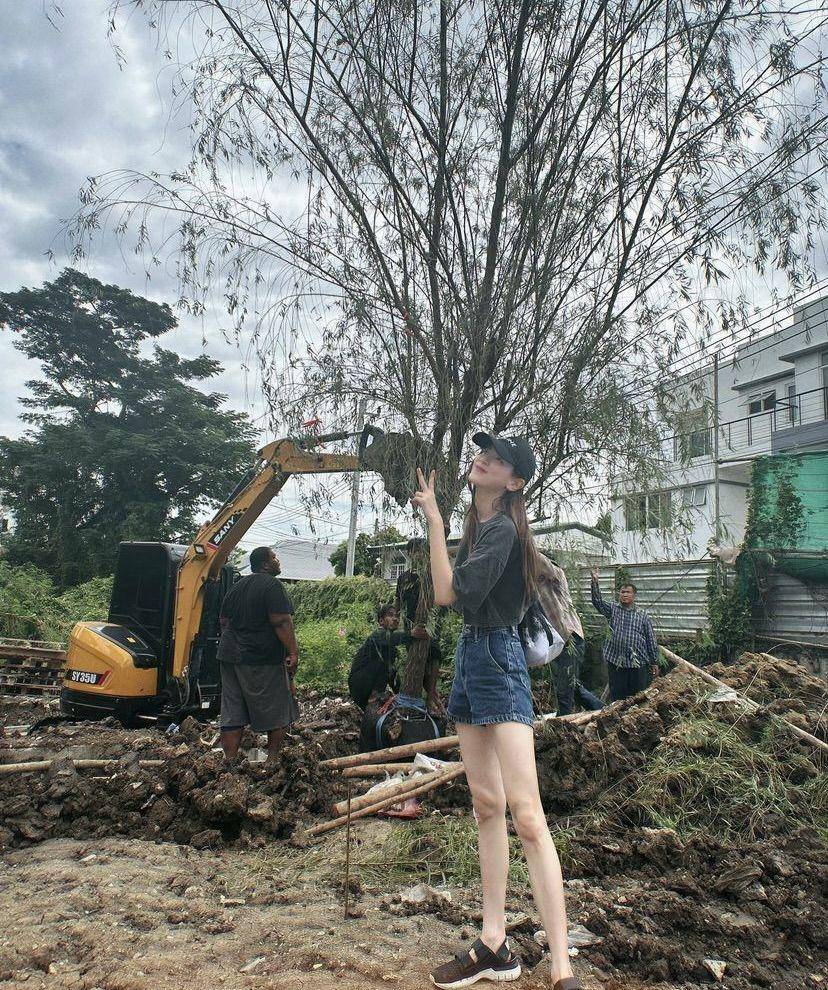 Baifern Pimchanok (instagram.com/baifernbah)