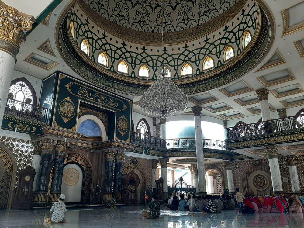 Masjid Syaikhona Kholil (instagram.com/wahyu.sofyan)