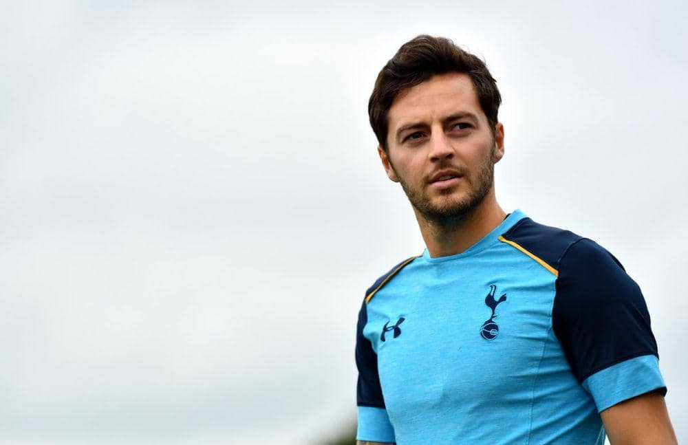 Ryan Mason (twitter.com/SpursOfficial)