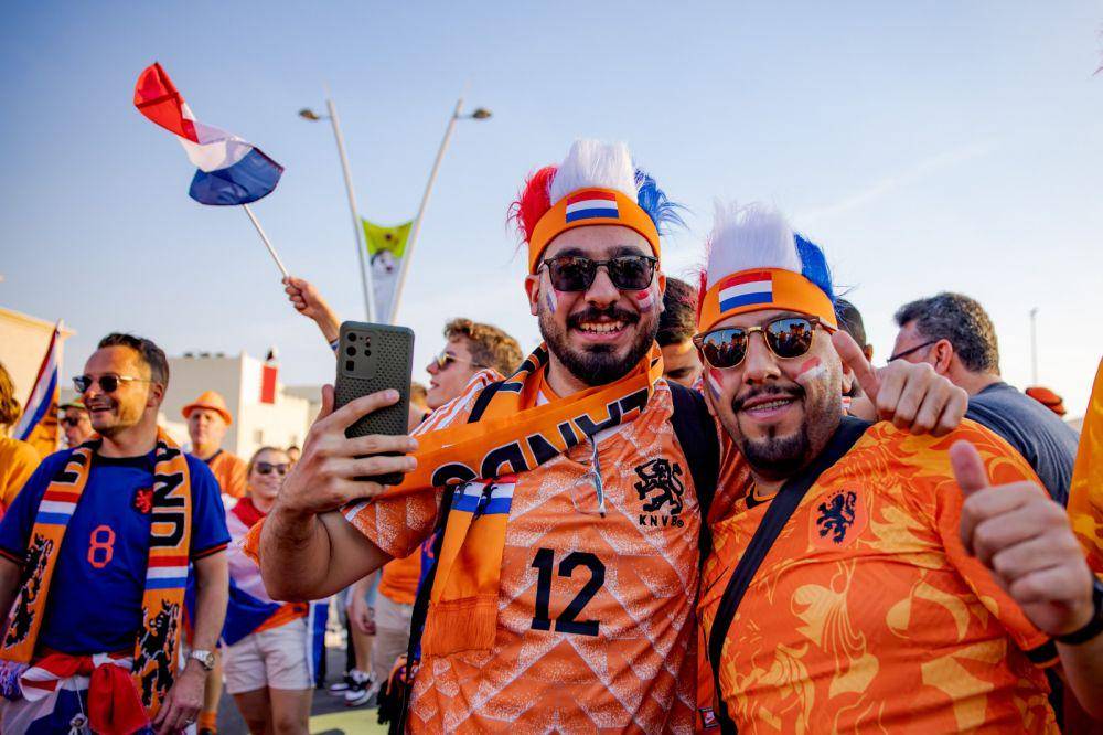 potret kegembiraan suporter Timnas Belanda (twitter.com/OnsOranje)