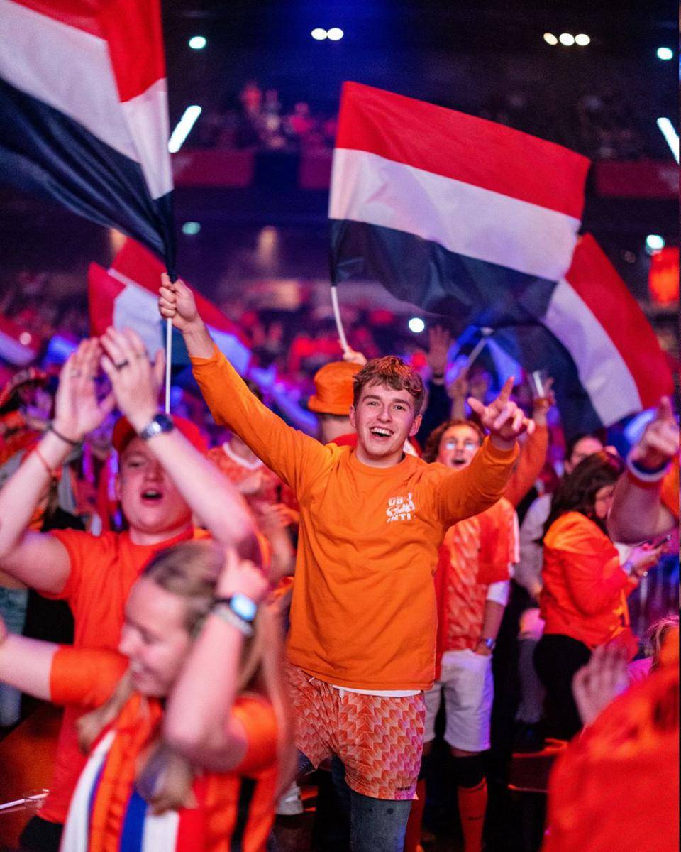 potret kegembiraan suporter Timnas Belanda (twitter.com/OnsOranje)