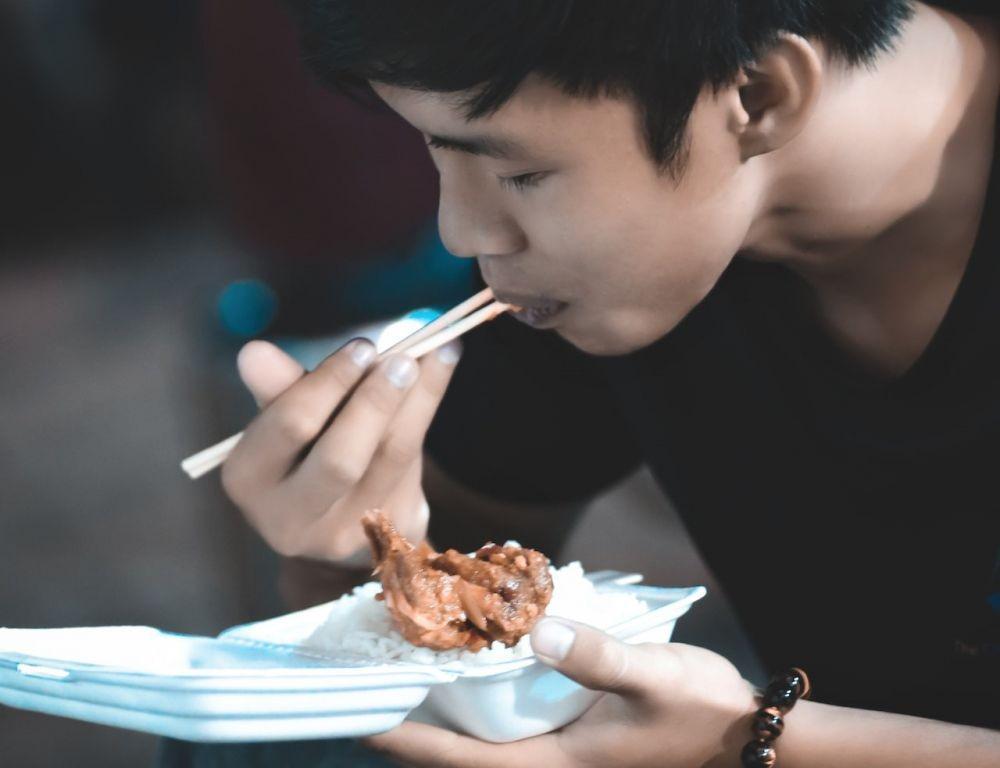 Kuman Resistan Antimikroba Bisa Menyebar lewat Makanan
