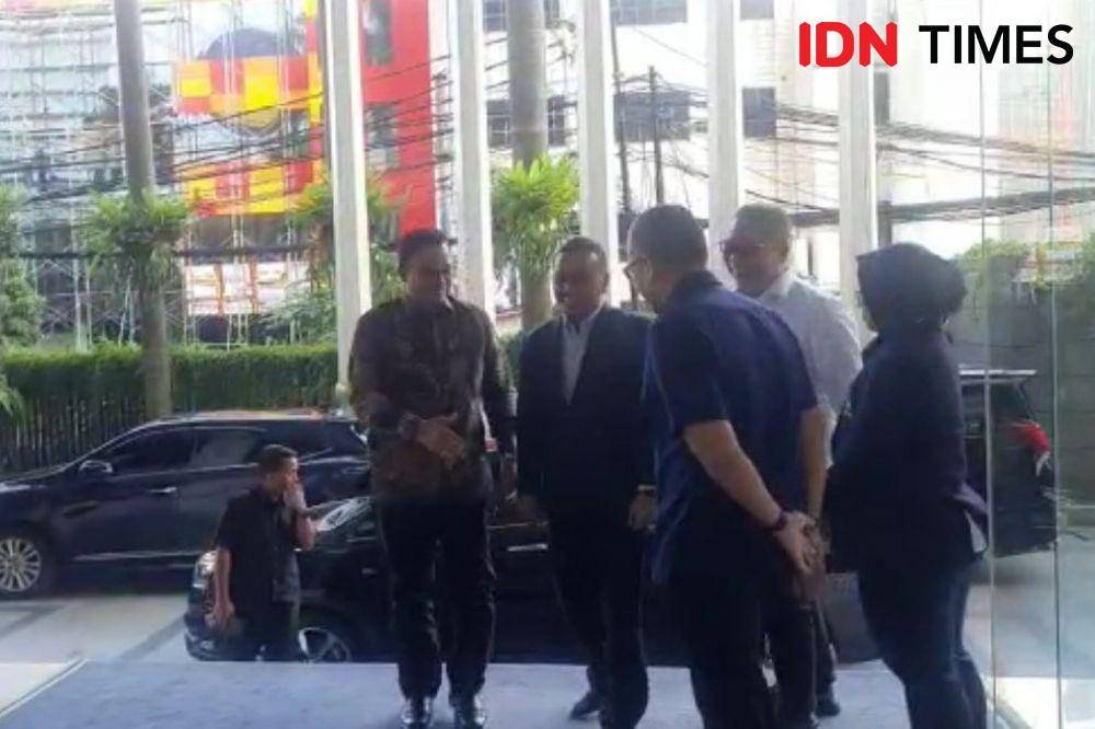 Eks Gubernur DKI Jakarta Anies Baswedan di NasDem Tower, Selasa (22/11/2022). (IDN Times/Melani Putri)
