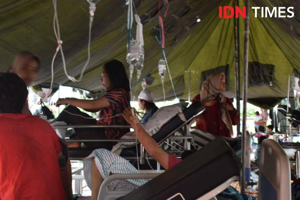 RSUD Cianjur dipenuhi oleh korban gempa. (IDN Times/Debbie Sutrisno)