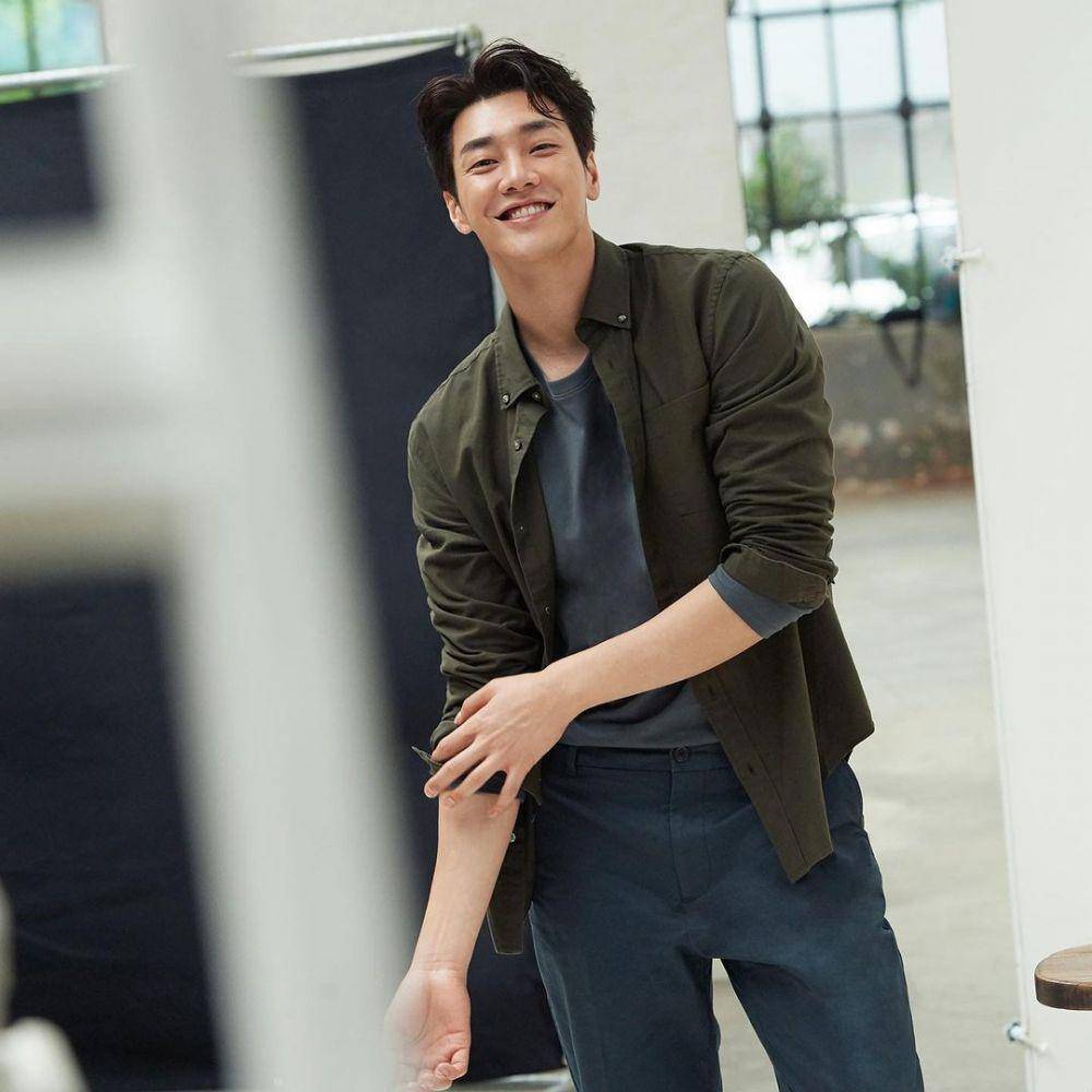 potret aktor Kim Young Kwang pemain drama Somebody (instagram.com/aksakfn12)