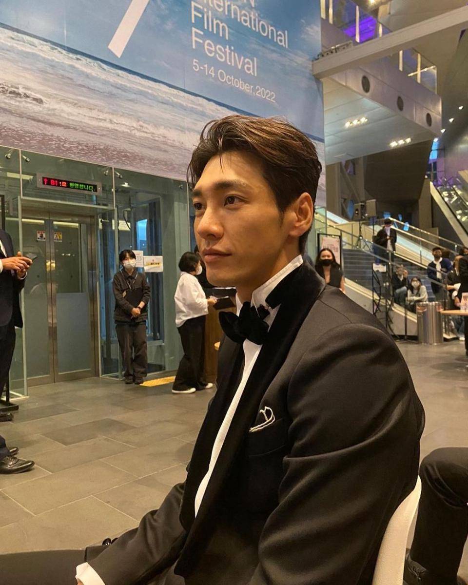 potret aktor Kim Young Kwang pemain drama Somebody (instagram.com/aksakfn12)