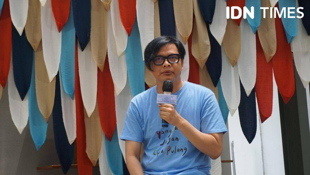 Armand Maulan di konferensi pers Jalan Yang Jauh Jangan Lupa Pulang pada Rabu (23/11/2022) (Dok. IDN Times/Elizabeth Chiquita)