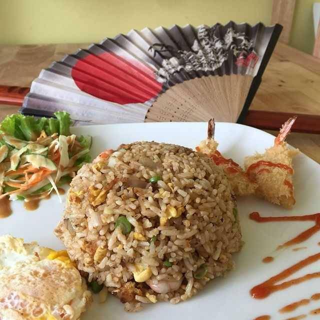yakimeshi (instagram.com/oemah_anggrek)