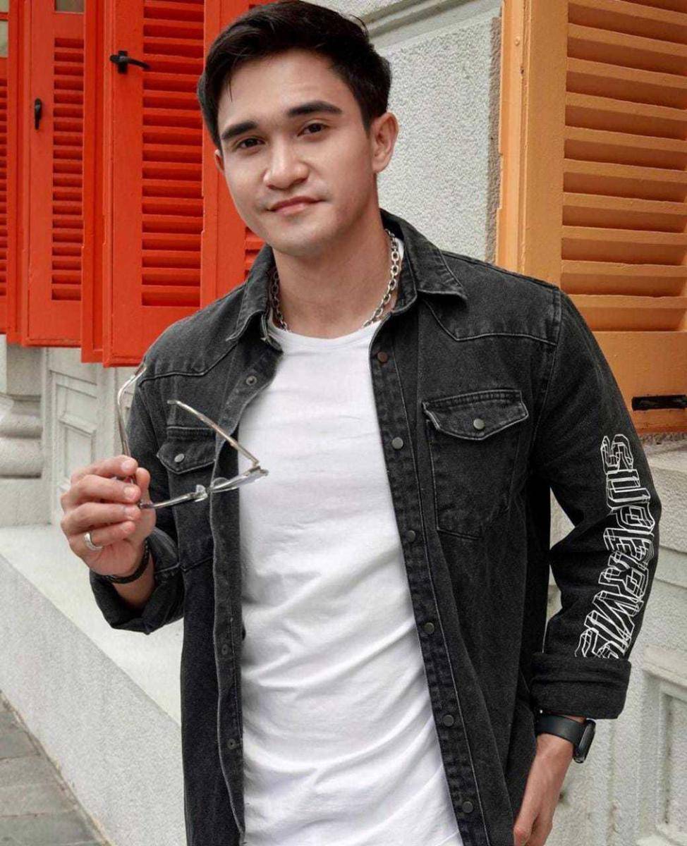 artis pria akan 30th (instagram.com/adhityaalkatiri29)