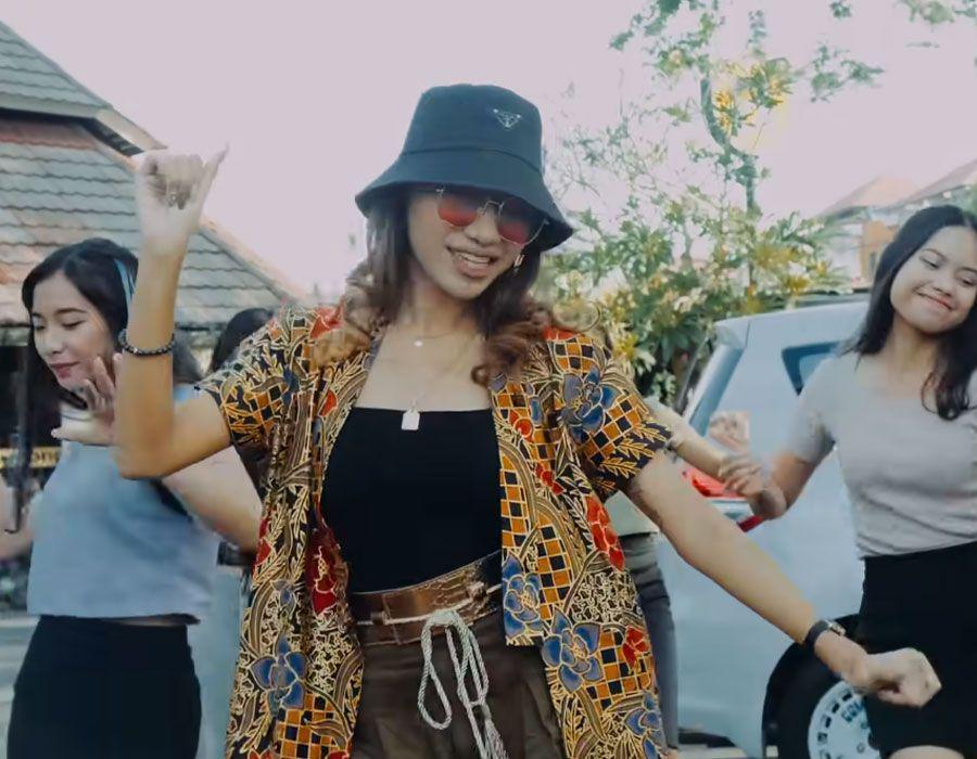 Makna Lagu Care Bebek, Jegeg Bulan Viral di TikTok