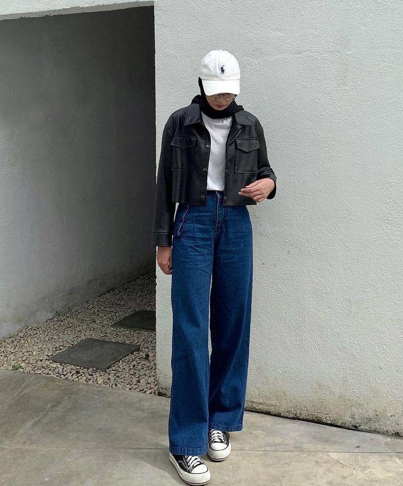 Padu padan jeans style hijab (instagram.com/lutvy_putri)