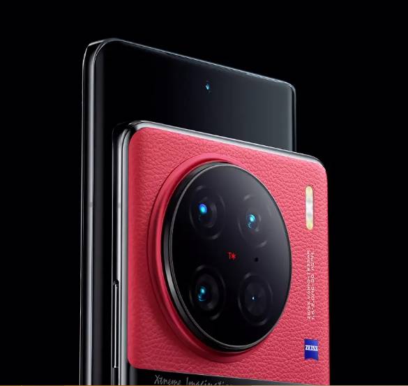 kamera belakang dan depan Vivo X90 Pro (vivo.com.cn)