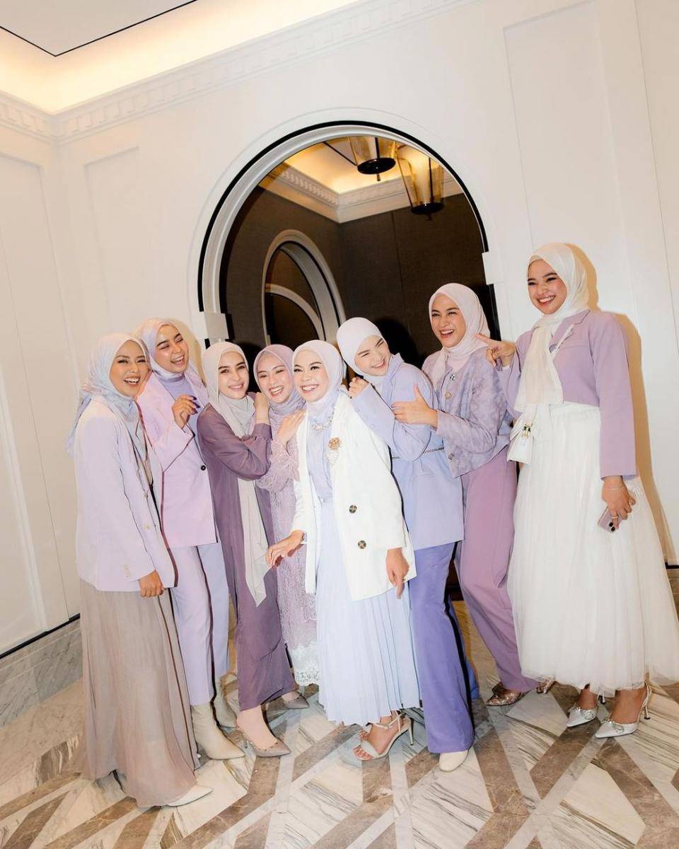 potret Dara Arafah dan artis lain (instagram.com/ananzaprili)