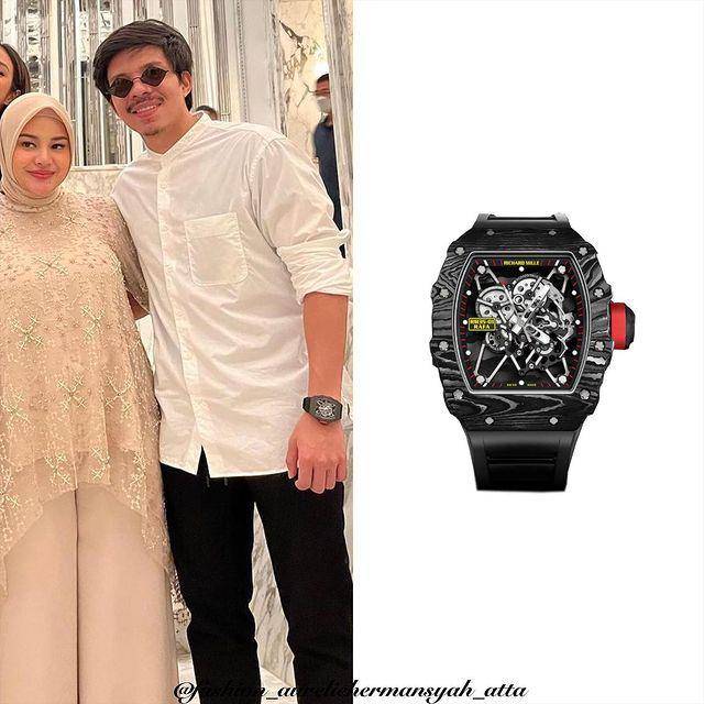 potret koleksi jam tangan milyaran Atta Halilintar (instagram.com/fashion_aureliehermansyah_atta)