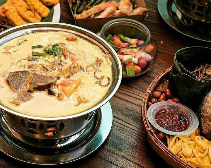 Soto Betawi Bang Sawit (instagram.com/sotobetawi.bangsawit)