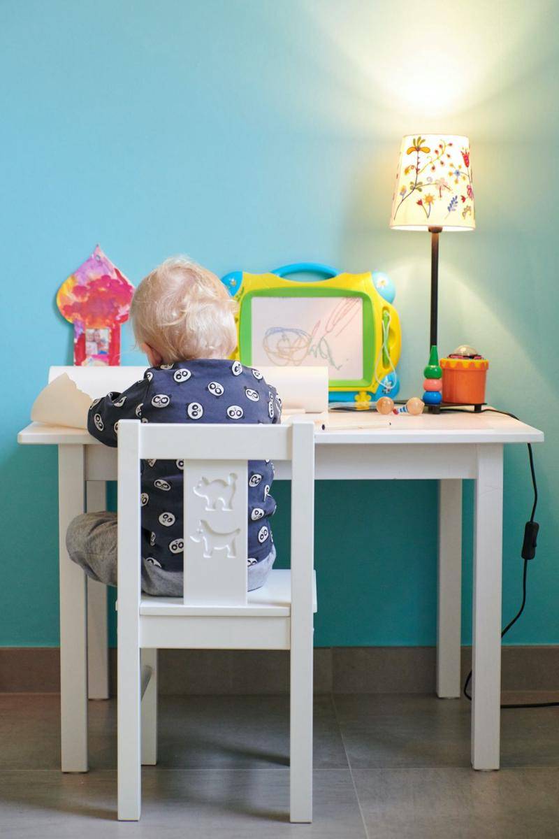 ide dekorasi ruang belajar anak (unspalsh.com/Johny Goerend)