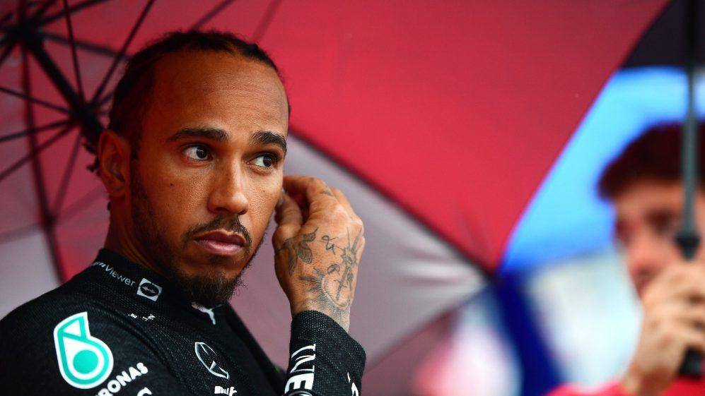 pembalap Mercedes Lewis Hamilton (formula1.com)