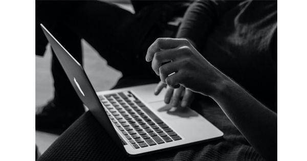 unsplash.com/Sergey Zolkin