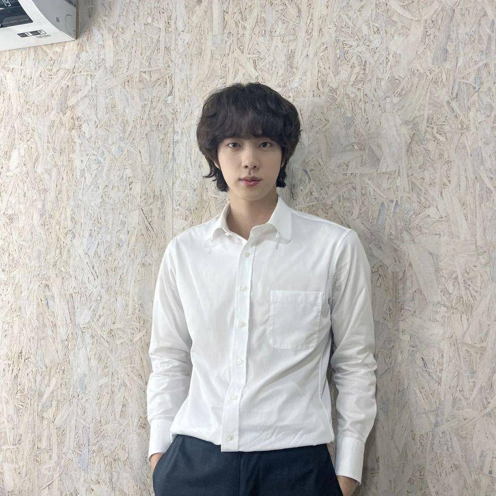 Jin BTS (instagram.com/jin)