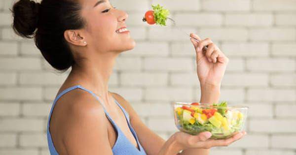 ilustrasi mengonsumsi makanan bergizi (pixabay.com/amenic181)