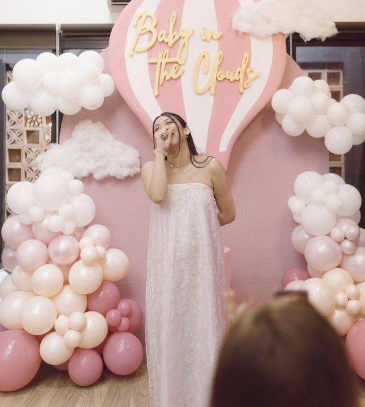 10 Momen Baby Shower Canti Tachril, Istri Adipati Dolken Serba Pink (instagram.com/cantitachril)