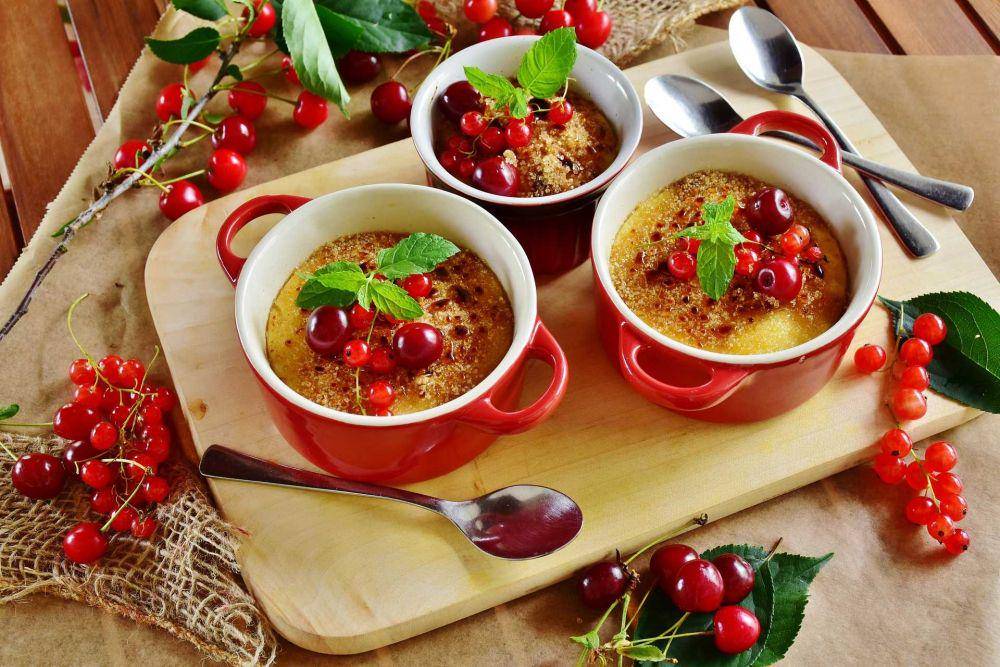 creme brulee (pixabay.com/RitaE)