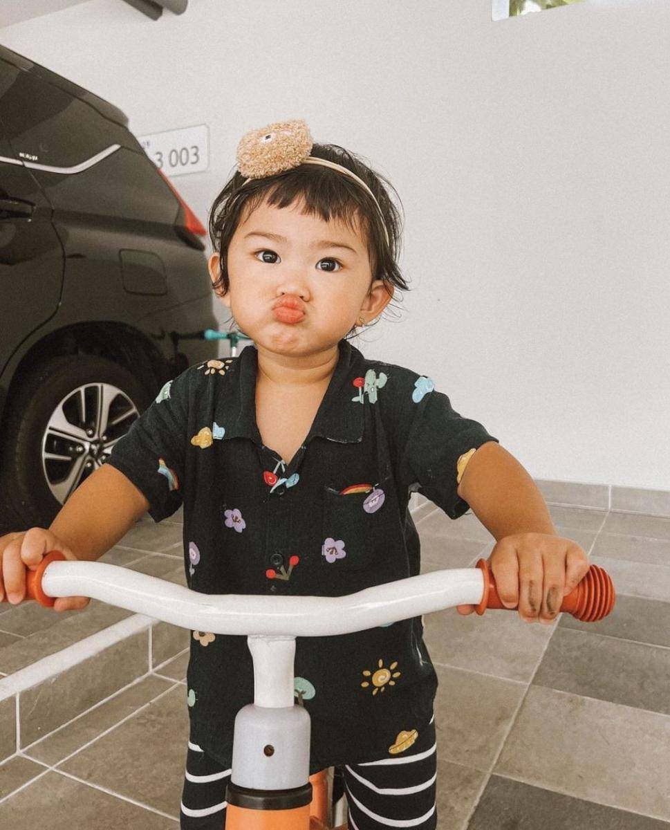 potret Janelle Elaine (instagram.com/janelleandmom)