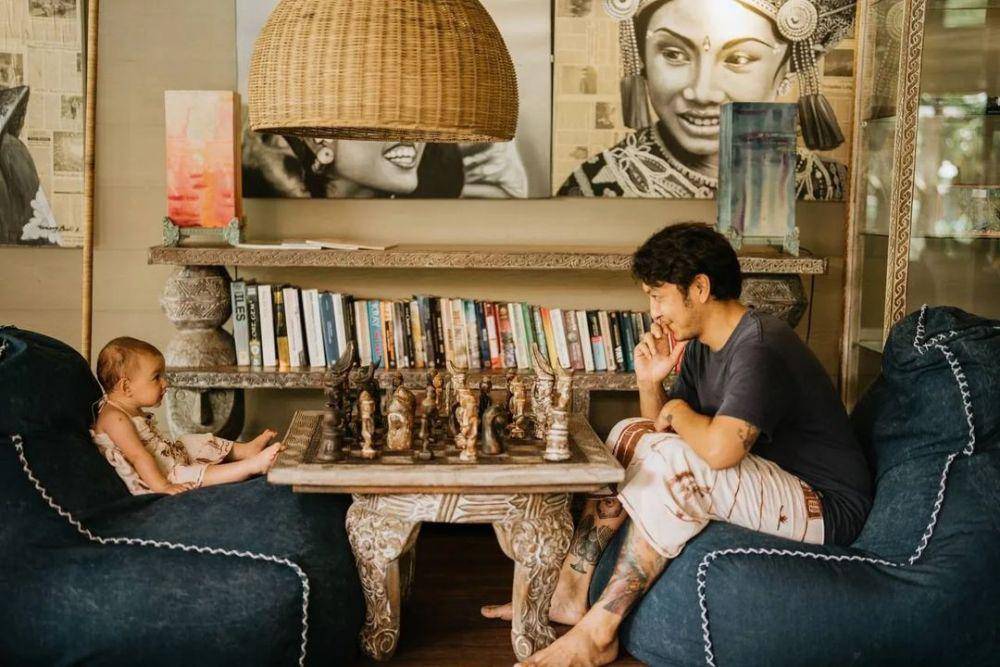 potret Dimas Anggara dan baby Djiwa (instagram.com/dimsanggara)