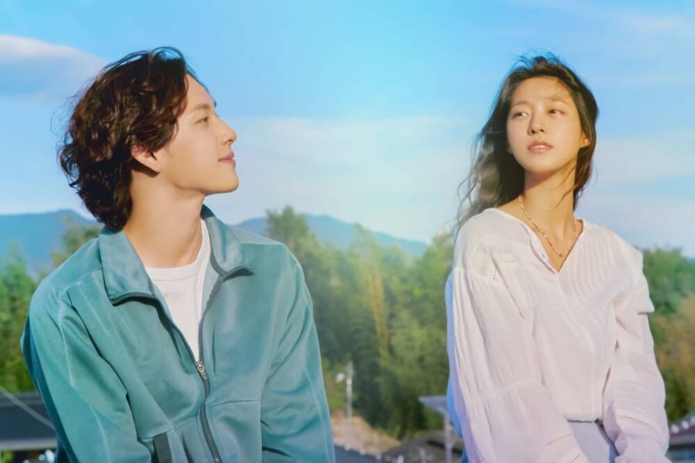 poster drama Summer Strike (instagram.com/channel.ena.d)