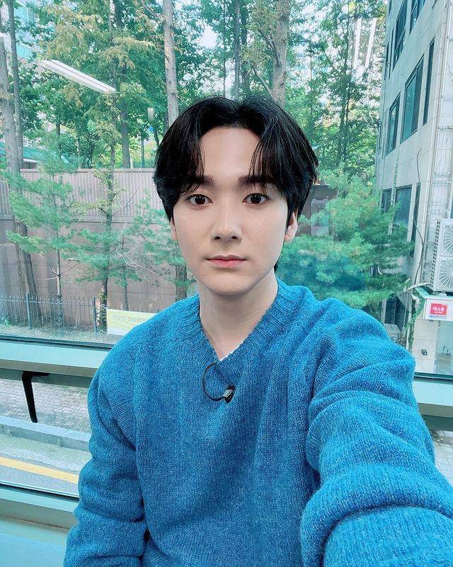 potret Aaron Kwak NU'EST (instagram.com/theaaronkwak)