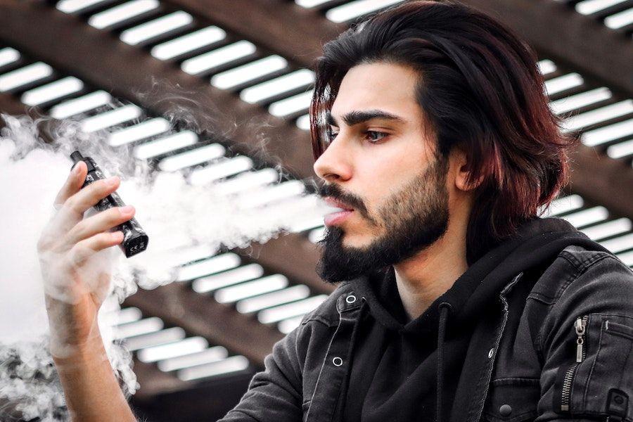 8 Bahaya Vape bagi Kesehatan, Tingkatkan Potensi Kanker