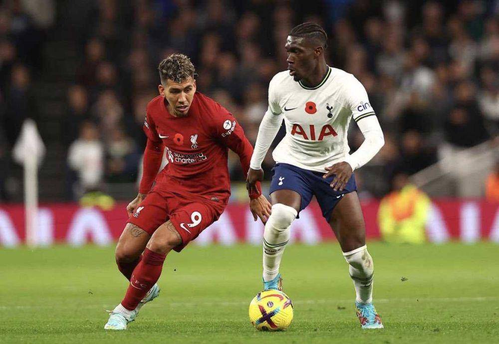 potret Yves Bissouma dan Firmino (twitter.com/Yves_Bissouma)