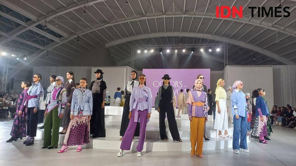 Aleza: The Collaborators 2.0 "Colors of Woman", City Hall, Pondok Indah Mall 3, Senin (28/11/2022). (IDN Times/Aprodithe Kyrie)